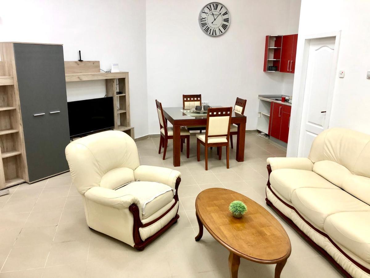 Apartment Tesla Pancsova Kültér fotó
